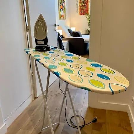 Apartment Grand Charonne Bastille Pop Art *