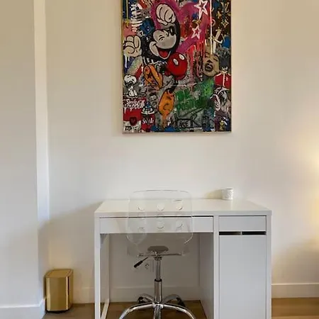 Apartment Grand Charonne Bastille Pop Art Paris