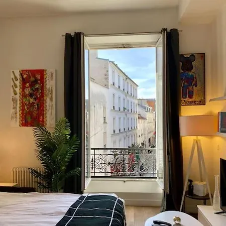 Grand Charonne Bastille Pop Art