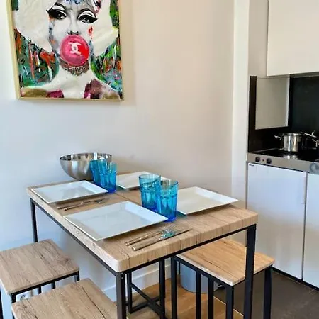 Grand Charonne Bastille Pop Art Apartment *